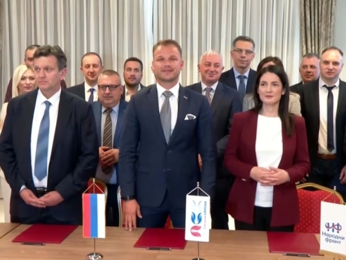 VELIKA KRAĐA DRŽAVNOG NOVCA ZA KUPU KANTRATA: 'Vlada entiteta RS uzela pola milijarde KM kredita, a cijeli iznos ide za kupovinu glasova na izborima' (VIDEO)