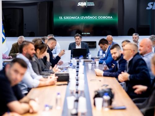 JEDNOGLASNO I BEZ RASPRAVE: SDA Sarajevo prelomila, Bakir Izetbegović ponovo kandidat za Predsjedništvo BiH