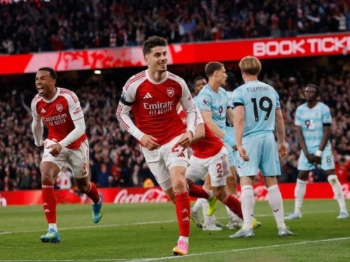 ARSENAL STIGAO NA KORAK DO TITULE: Topnici preuzeli vrh Premier lige