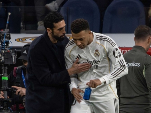 RASPAD SISTEMA U KRALJEVSKOM KLUBU: Mbappe i Arbeloa se javno svađaju nakon utakmice, nižu se skandali...