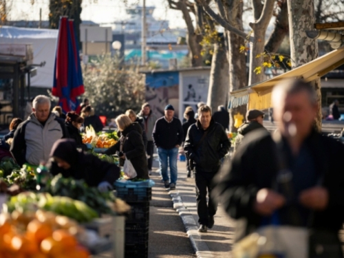 LJEKARI UPOZORAVAJU: Ovu stvar s tržnice nikako ne biste smjeli jesti