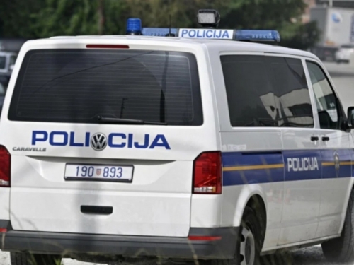 VELIKA POLICIJSKA POTRAGA: Traga se za čovjekom čovjekom koji je odbacio četiri mrtve osobe