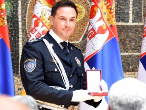 SKANDAL TRESE BEOGRAD: Pao prvi čovjek beogradske policije, osumnjičen za pomaganje počiniocu ubistva?