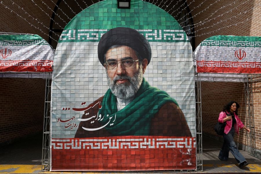 KHAMENEI ZAPRIJETIO SAD-u I IZRAELU: Amerika više neće imati sigurno utočište u Zaljevu