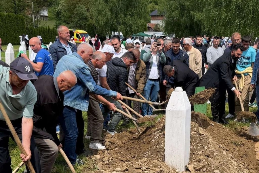 TUGA U VELJACIMA: Nakon 33 godine ukopan Kajtaz Salkić, dvije žrtve još bez imena