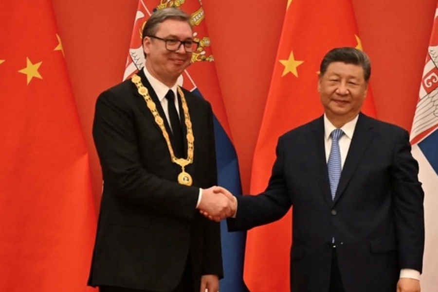 OD PUTINA, PREKO ORBANA - DO DODIKA: U Srbiiji se pitaju koliko će ih koštati Vučičev orden Jinpingu