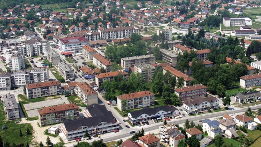 LEKCIJA IZ VITEZA KOJA JE DIGLA BIH NA NOGE: Općina Vitez za