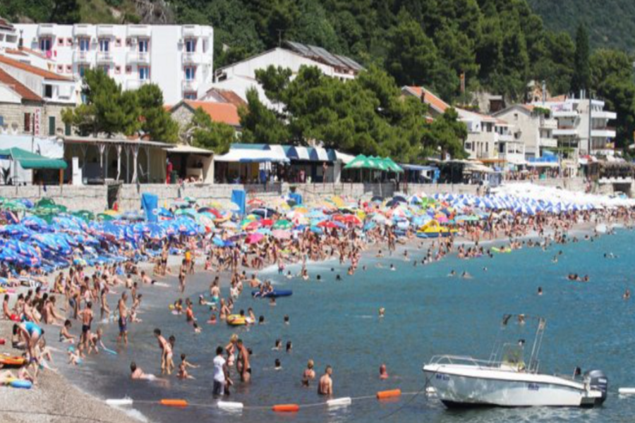 NAJJEFTINIJA OPCIJA ZA ODMOR NA JADRANU: U ovom gradu apartmani su od 20, kafa 1,50, a doručak četiri eura