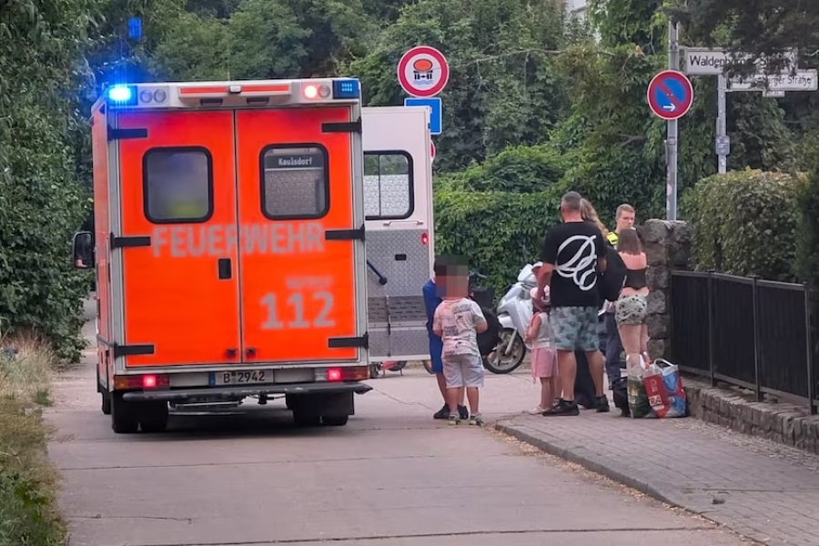 NA 40 STEPENI CELZIJUSA: Srbi dali bebi pivo da pije, policija uhapsila petero ljudi