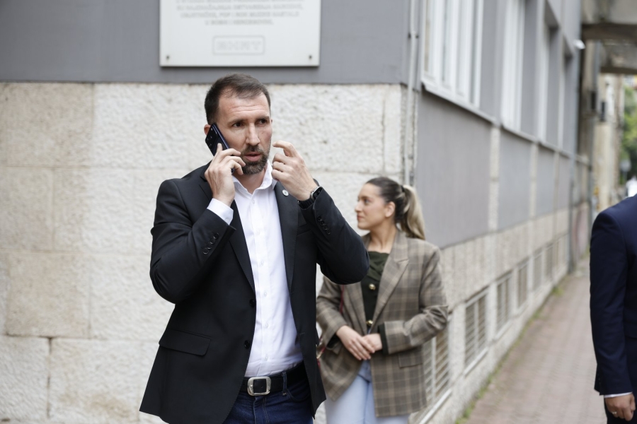 REVIZORI OTKRILI HAOS U DELIĆEVOM MINISTARSTVU: Nekretnine u vrijednosti od 1,16 miliona KM bez dokaza o vlasništvu