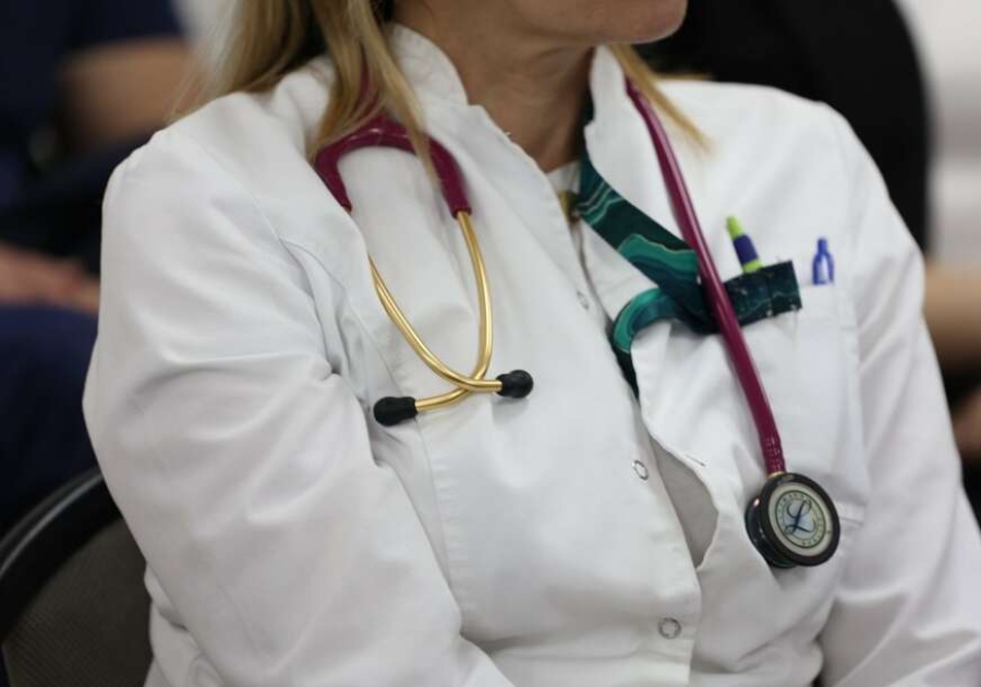 RAZLIKA JE ŠOKANTNA: Evo tačnih iznosa koliko zarađuju ljeka