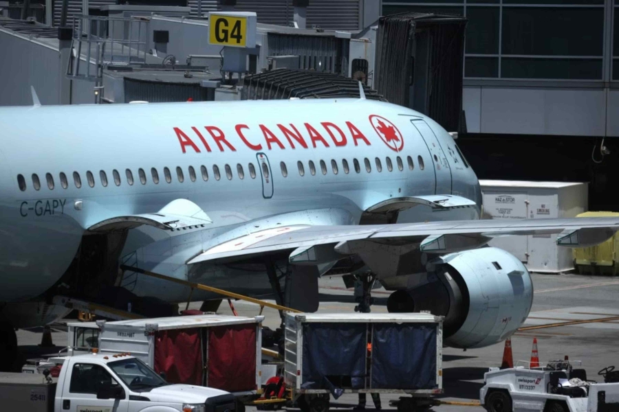 I TO JE MOGUĆE: Pilot 16 godina letio bez važeće dozvole, za