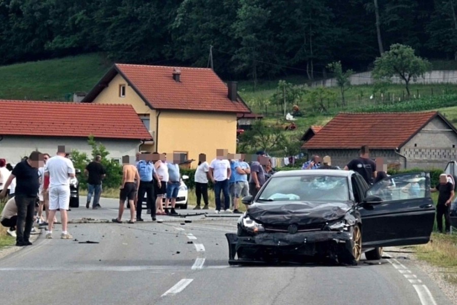UŽAS NA SJEVEROISTOKU BiH: U teškom udesu poginuo vozač