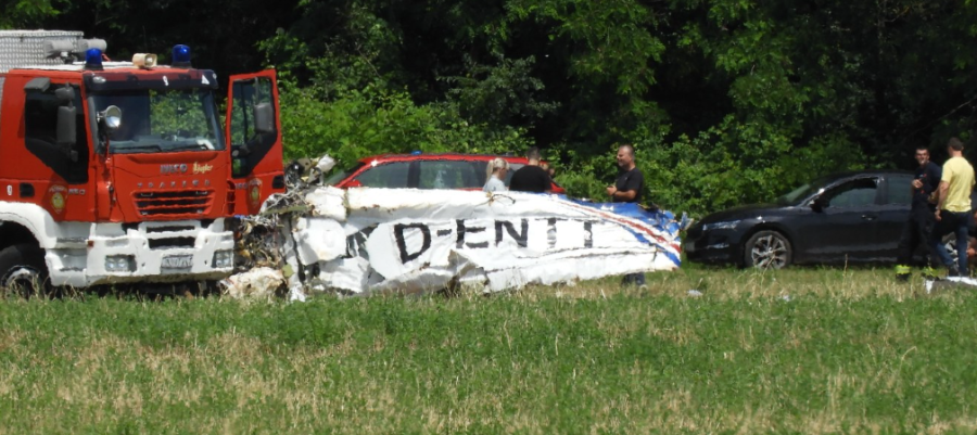 PRVE SLIKE S MJESTA PADA AVIONA U HRVATSKOJ: Očevici opisali trenutak udara (FOTO)