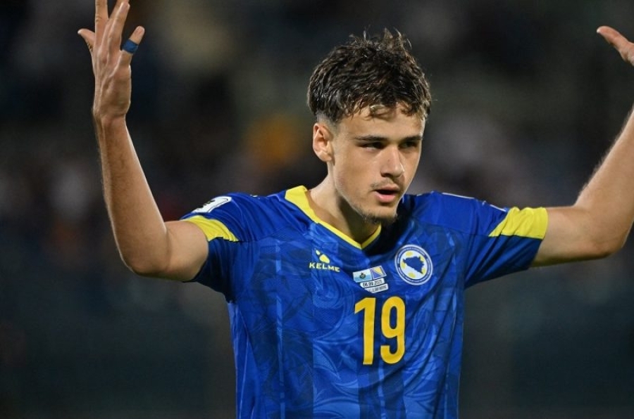 CORRIERE DELLO SPORT: Moguće je da Roma sav transfer budžet usmjeri na kupovinu Alajbegovića, možda i prije Mundijala
