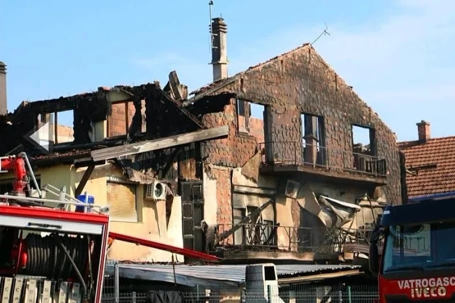 NOĆNA MORA NA SJEVERU BiH: Komšija zapalio kuću porodici od 13 članova, a ono što je govorio sate ranije ostavlja bez riječi
