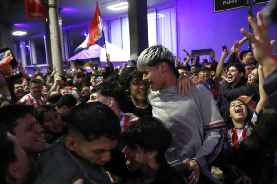 LUDNICA U PARAGVAJU NAKON IZBACIVANJA NJEMAČKE: Predsjednik proglasio nacionalni praznik...