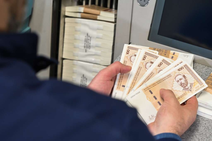 OGLASILO SE MINISTARSTVO FINANCIJA: Nalozi za isplatu invali