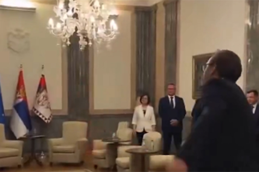 SRBIJA U ŠOKU NAKON SNIMKE IZ PREDSJEDNIŠTVA: Burne reakcije