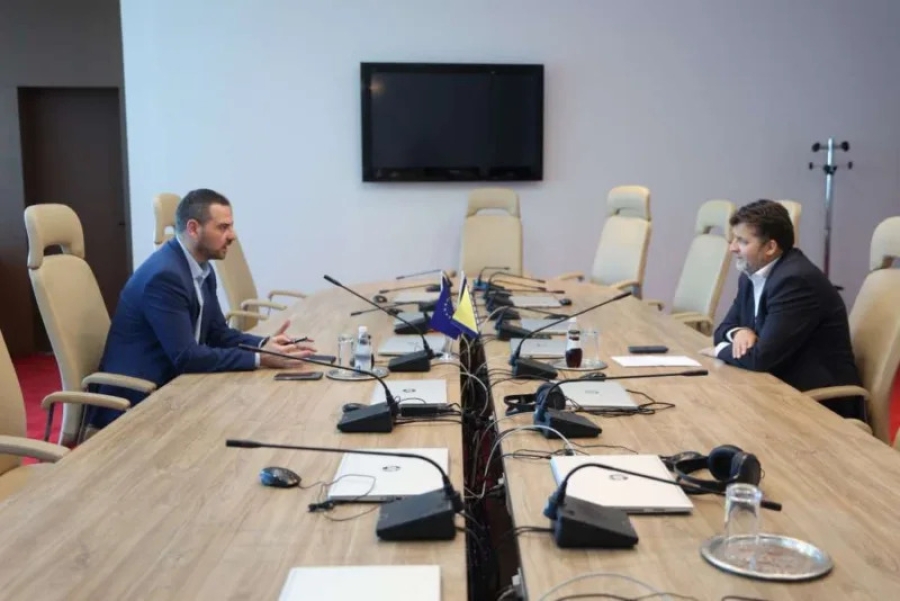 MAGAZINOVIĆ NA SASTANKU S KATICOM: Bahati vozači se uklanjaj