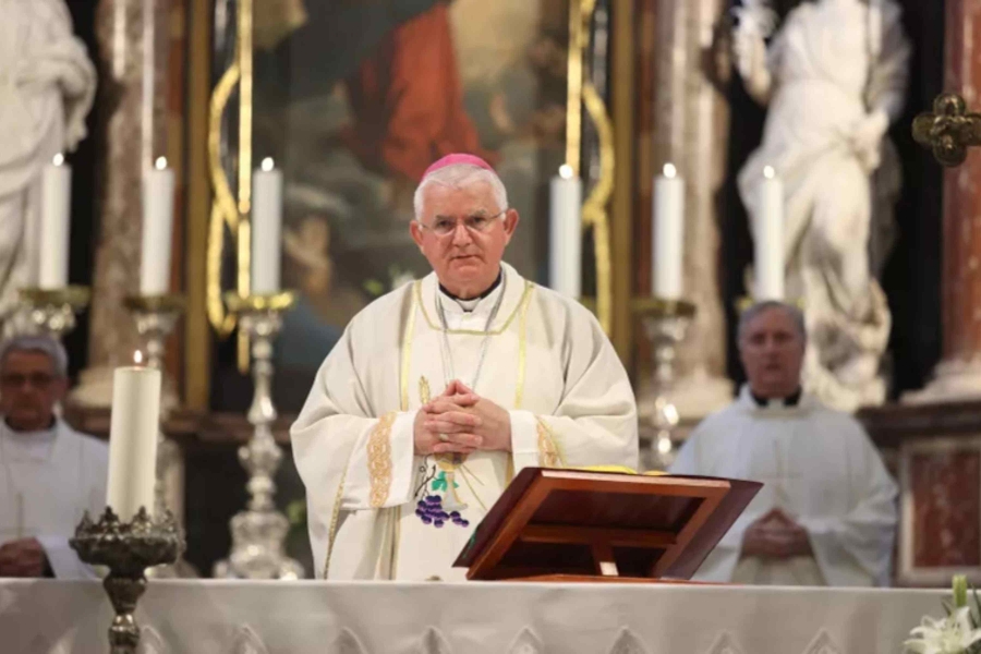 OČIGLEDAN RASKOL U KATOLIČKOJ CRKVI U HRVATSKOJ: Uzinić sve glasniji protiv Kutlešine USTAŠKE STRUJE!