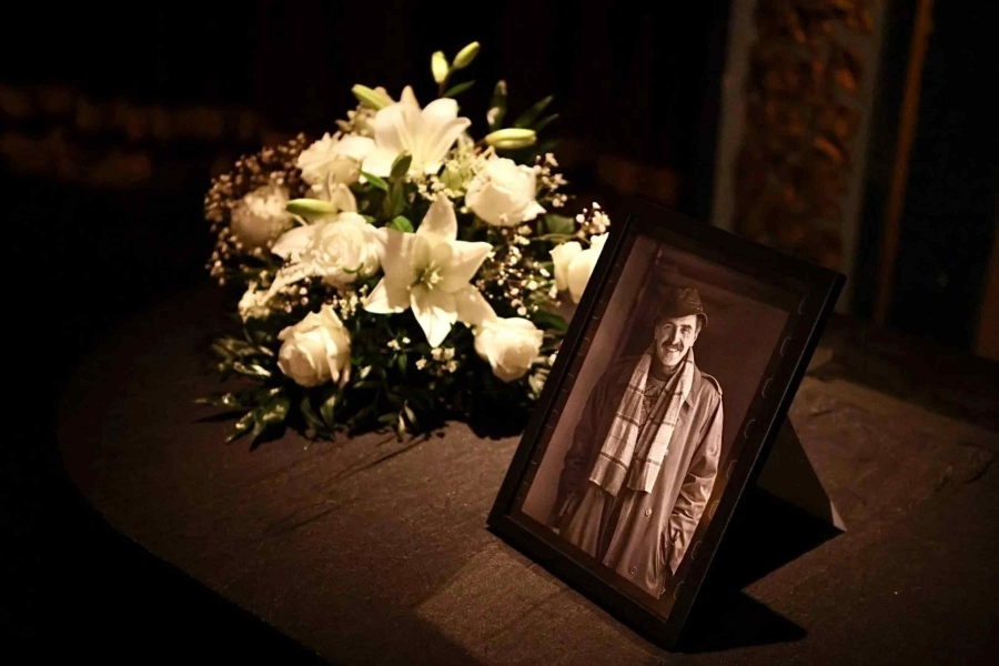 ODRŽANA KOMEMORACIJA U NARODNOM POZORIŠTU: Sarajevo se oprostilo od velikana bh. likovne umjetnosti Edina Numankadića