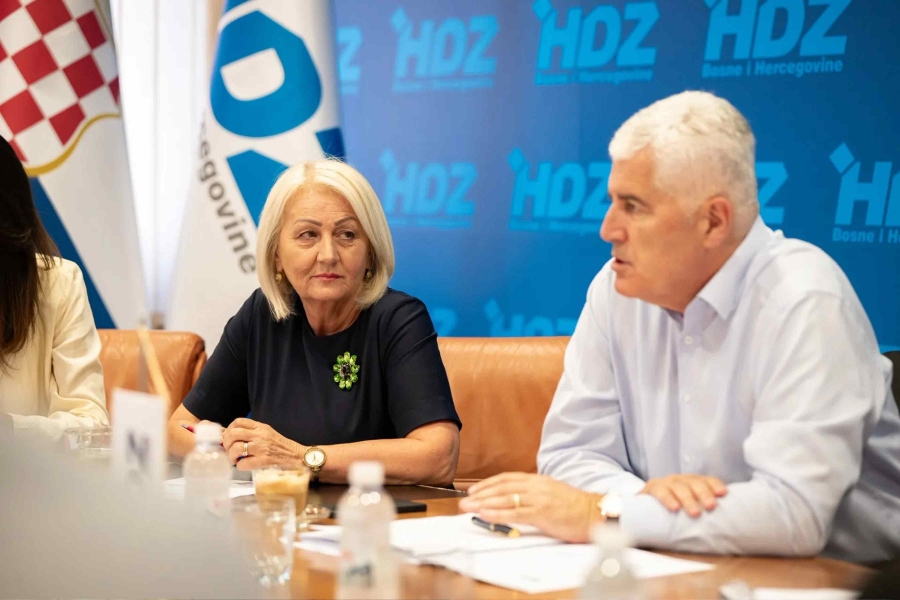 U MOSTARU ZASJEDALO PREDSJEDNIŠTVO HDZ-a: 'Legitimno političko predstavljanje je sastavni dio političke stabilnosti!'