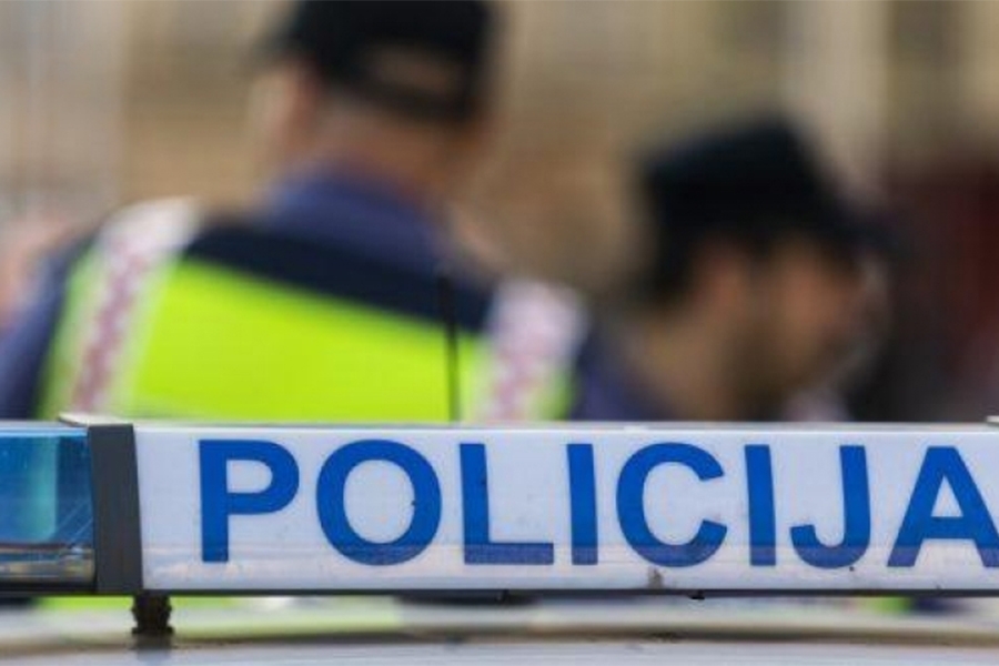 HAOS NA CESTI: Za 10 minuta oštetio tri vozila, prometni zna