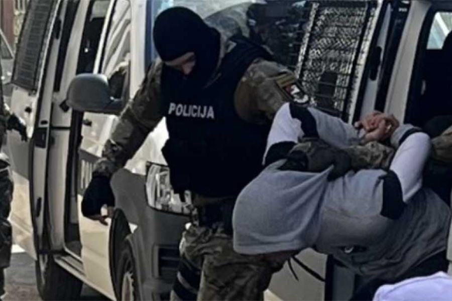 MUNJEVITA POLICIJSKA AKCIJA: Pretresi i hapšenja n