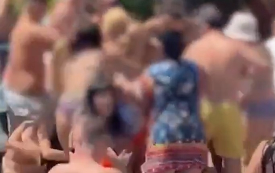 HOROR U POZNATOM RESORTU: Tinejdžerka (13) brutalno pretučena na bazenu, majke u panici spašavale djecu (VIDEO)