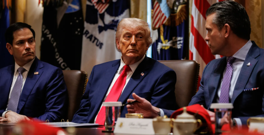HITAN SASTANAK U BIJELOJ KUĆI: Trump i vojni vrh u 'Situatio