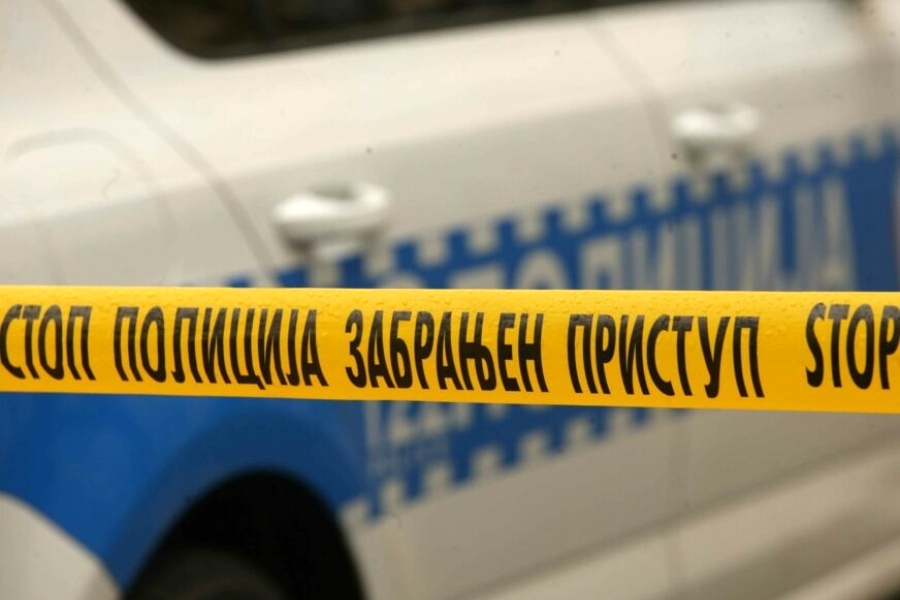 MERCEDESOM SLEDIO S PUTA: Teška saobraćajna nezgoda, četiri 