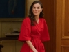 KRALJICA LETIZIA OPET ODUŠEVILA STILOM: Jednim detaljem na haljini vizuelno je suzila struk i privukla sve poglede (FOTO)