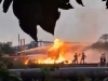 GUSTI CRNI DIM PREKRIO NEBO, LJUDI U PANICI: Pakao u naftnom postrojenju, ljekari se bore za živote radnika (VIDEO)