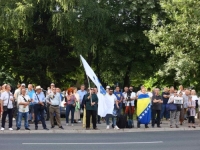ŠEST TAČAKA IZNESENO PRED PIC: 'Ne dirajte OHR i ne dijelite Bosnu i Hercegovinu' (FOTO)
