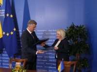 OGLUŠILI SE O UPOZORENJA: Delegacije dva HDZ-a potpisale sporazum o granici između BiH i Hrvatske