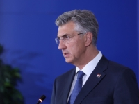 PLENKOVIĆ UPORNO OBMANJUJE GRAĐANE HRVATSKE: 'Nije dobro da jedan konstitutivni narod ne može birati svog legitimnog predstavnika!'