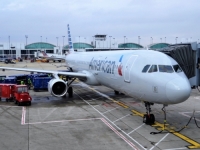AVIONOM AMERICAN AIRLINESA ODJEKIVALI HITOVI HALIDA BEŠLIĆA I DUBIOZE KOLEKTIV: 'Sretno Zmajevi' (VIDEO)