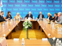 NEKO U ČOVIĆEVIM REDOVIMA RADI ZA LUČIĆA: Ko su 'krtice' u HNS-u i HDZ-u