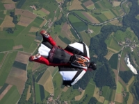 NESREĆA U ŠVICARSKIM ALPAMA: Nijemac skočio u wingsuit odijelu pa poginuo, to je već druga smrt u dva dana