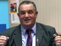 'ŽELIM VIDJETI BIH I HRVATSKU U FINALU, TU BI IH DOBILI NA PENALE': Kultna ličnost bh. nogometa Braco sanja balkanski derbi pred večerašnji okršaj Zmajeva sa Katarom