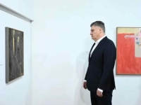 MILANOVIĆ SE PRISJETIO STRAVIČNOG STRADANJA DJECE IZ VITEZA: 'Neka im bijele ruže budu vječni spomen, nisu i neće biti zaboravljeni!'