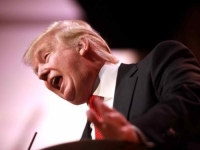 TRUMP NE ZNA KUD UDARA: 'Htio bih zauzeti Harg, ali ne znam ima li...!'