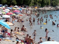 NAPOLJU JE VRELO, A BIĆE JOŠ VRELIJE: Od petka crveni meteoalarm za dio Jadrana