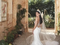 BAJKA NA SICILIJI: Dua Lipa pokazala vjenčanicu, a mnogi kažu da je među najljepšima ikad (FOTO)