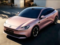 KINEZI SE NE ŠALE: Stiže luksuzni električni model, glavni adut mu je cijena...