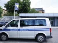 SKANDAL TRESE GRANIČNU POLICIJU: Službenim kombijem švercovali namještaj za vikendicu na Pelješcu