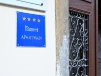 VLASNICI APARTMANA KOD MAKARSKE IZAZVALI BURU ZBOG OBJAVE: 'Prestajemo iznajmljivati'