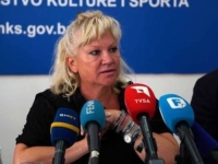 OPET SANJA PRAVI IZMJEŠTANJA: Ministrica Vlaisavljević na ulicu izbacila uposlenike Fondacije za muzičke, scenske i likovne umjetnosti, premijer Nikšić šuti!