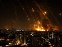 PAKAO NA BLISKOM ISTOKU: Iran zasuo Izrael stotinama balističkih raketa, Tel Aviv hitno traži dozvolu Amerike za RAZORAN UDAR